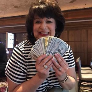 Meet your Posher, Norma